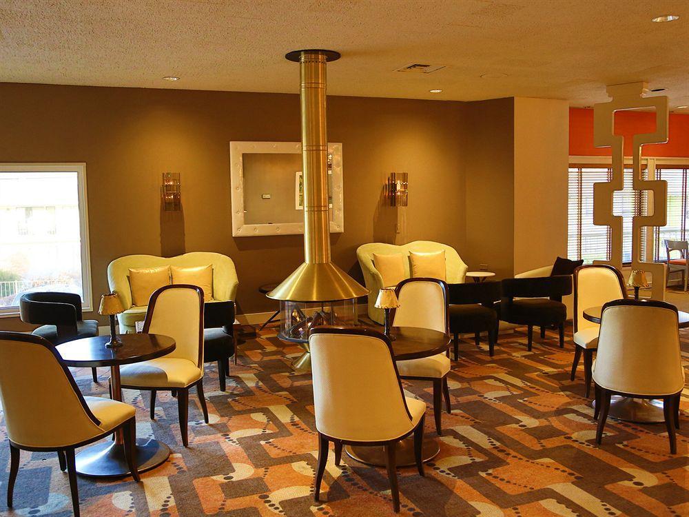 Inn At The Commons 메드퍼드 외부 사진
