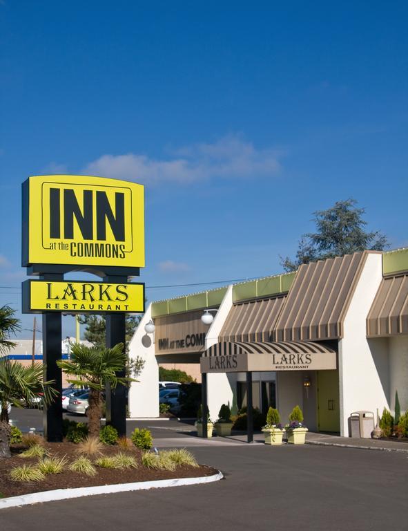 Inn At The Commons 메드퍼드 외부 사진