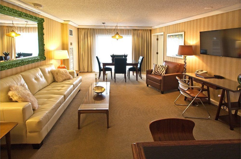 Inn At The Commons 메드퍼드 외부 사진