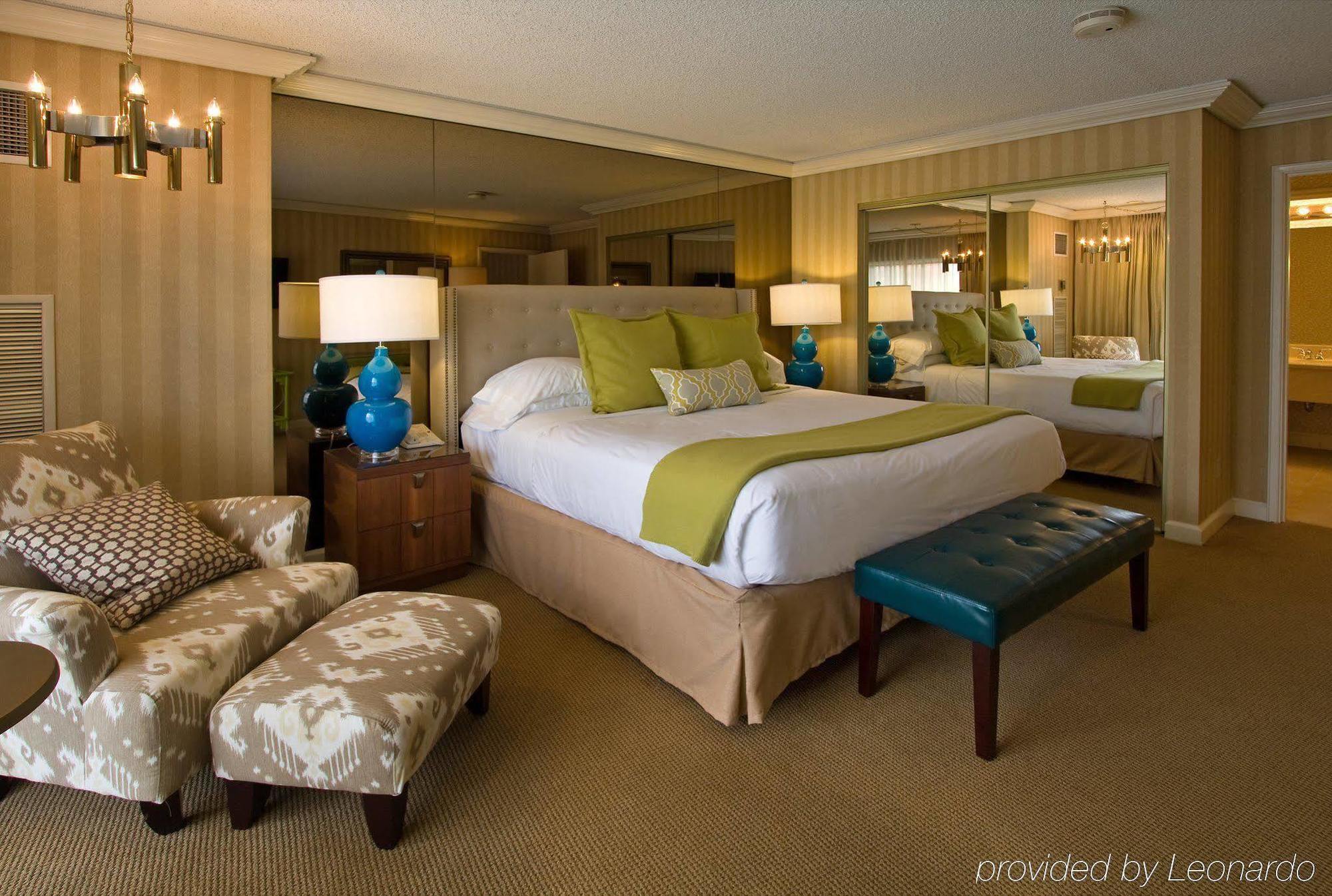 Inn At The Commons 메드퍼드 외부 사진