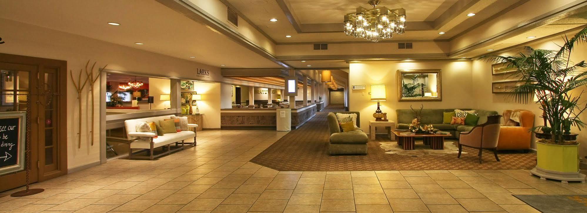 Inn At The Commons 메드퍼드 외부 사진