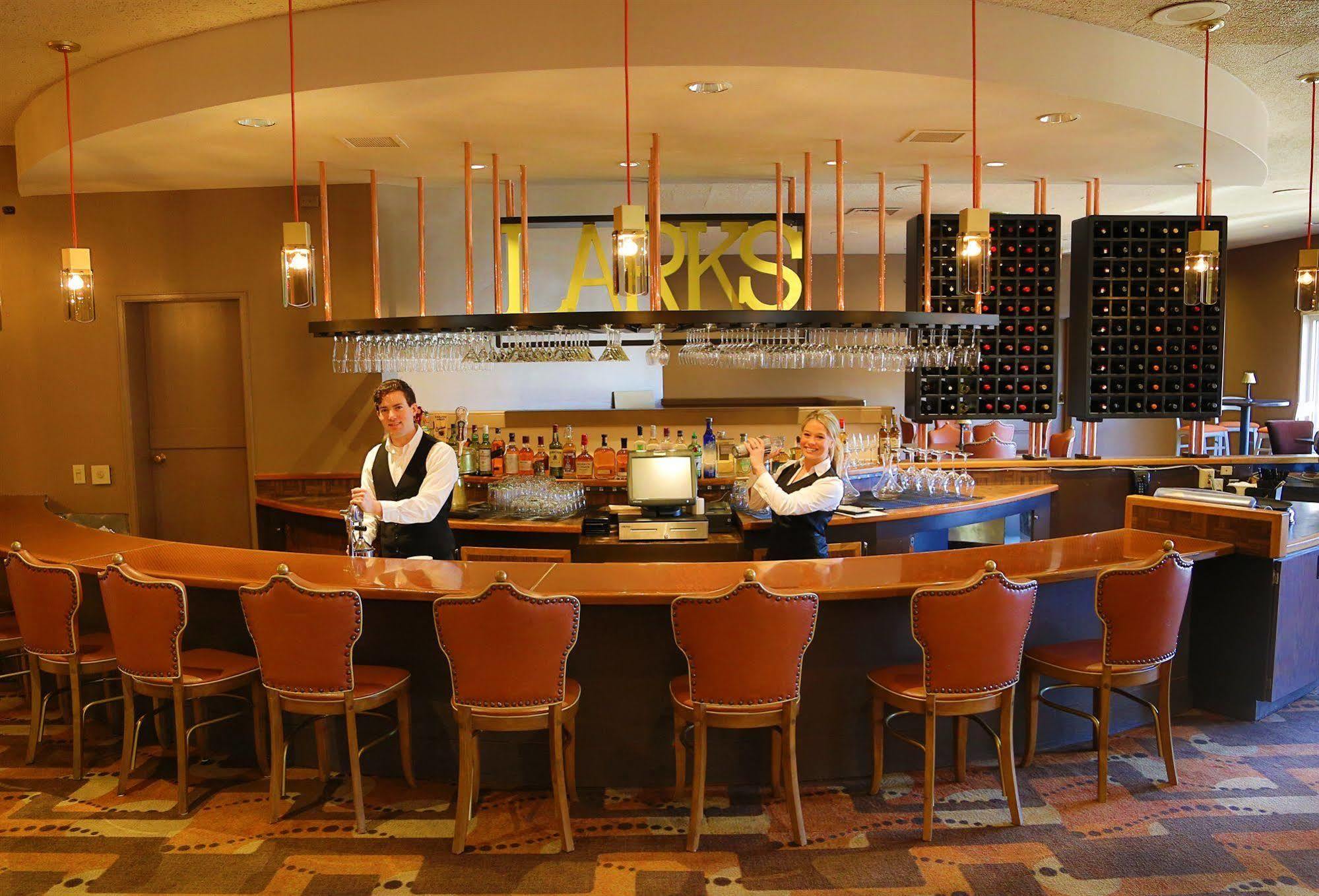 Inn At The Commons 메드퍼드 외부 사진