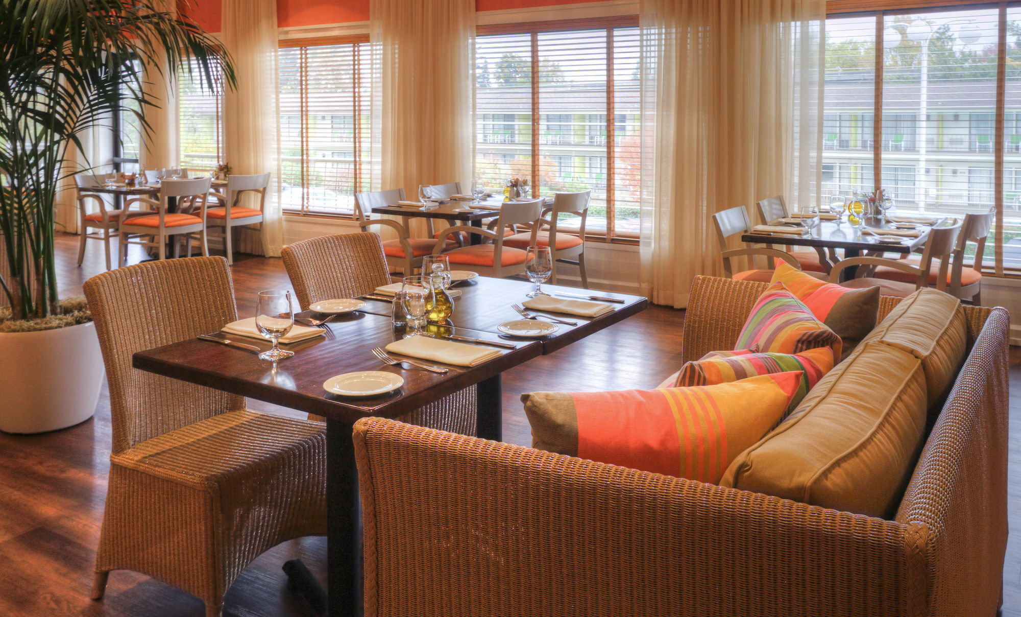Inn At The Commons 메드퍼드 외부 사진